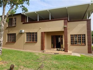 5 Bed House in Trafalgar