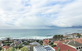 496 m² Land available in St James