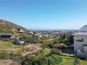 3 Bed Townhouse in Capri Village