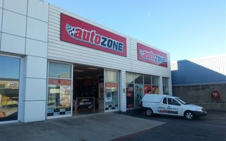 410 m² Retail Space in Newton Park