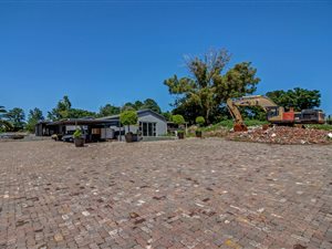 315 m² Commercial space in Kya Sand