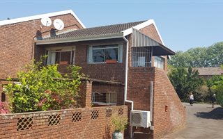 3 Bedroom Townhouse in Wembley