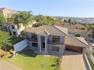 3 Bed House in Featherbrooke Estate