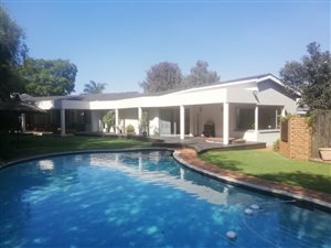 4 Bed House in Elma Park
