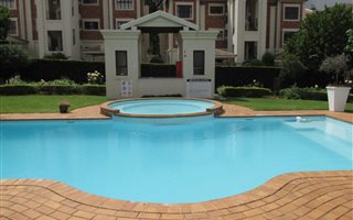 2 Bedroom Apartment in Bryanston