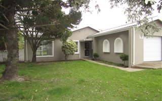 3 Bedroom House in Dormehlsdrift
