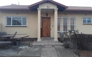 3 Bedroom House in Finsbury