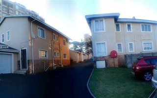 2 Bedroom Duplex in Montclair
