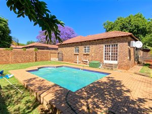 4 Bed House in Theresa Park
