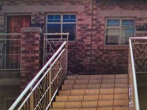 1 Bed Flat in Karen Park
