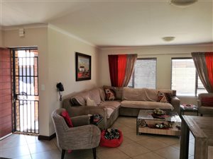 3 Bed House in Olympus