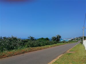 1540 m² Land available in Athlone Park