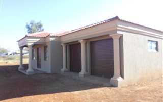 3 Bedroom House in Meyerton Park
