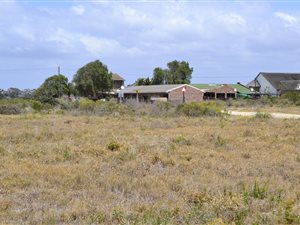 1042 m² Land available in Colchester