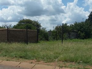 2800 m² Land available in Ikageng