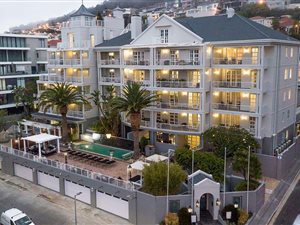 2 Bed Apartment in Green Point