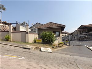 1.5 Bed Apartment in Reservoir Hills