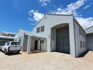 234 m² Industrial space in Airport Industria