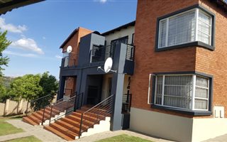 2 Bedroom Apartment in Ruimsig