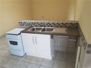 1 Bed Garden Cottage in Primrose