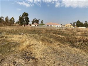 941 m² Land available in Krugersrus