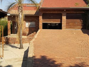 4 Bed House in Mabopane