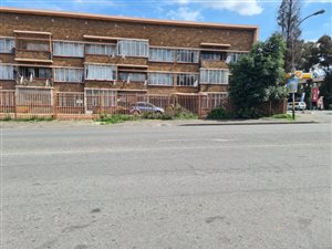 2 Bed Flat in Germiston South