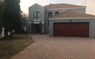 5 Bedroom Apartment in Sunninghill
