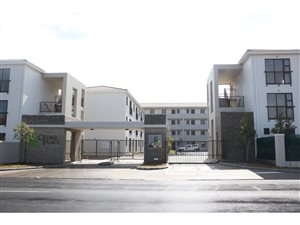 2 Bedroom Flat in Grassy Park