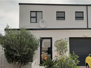 3 Bed Townhouse in Onverwacht