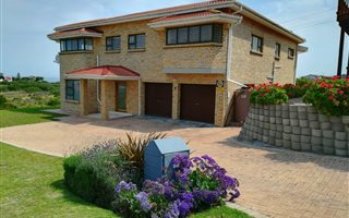 4 Bedroom House in Tergniet