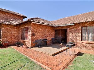 5 Bed Duet in Waverley