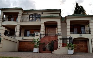 3 Bedroom House in Kosmos Ridge