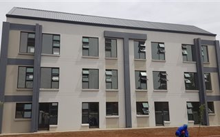 Studio Apartment in Zwartkop Golf Estate