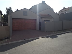 3 Bed Cluster in North Riding