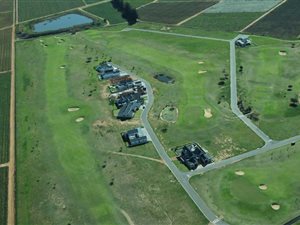 560 m² Land available in Robertson