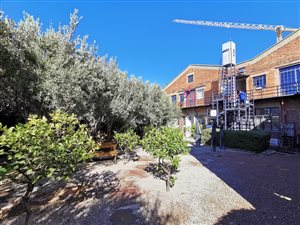 181 m² Retail Space in Maboneng