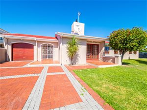 3 Bed House in Zeekoevlei