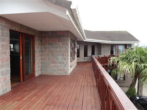 4 Bedroom House in Sunrise on Sea