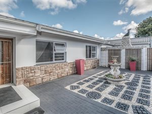 3 Bed House in Kabega Park