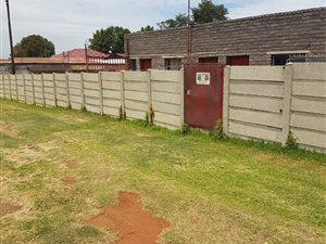 4740 m² Land available in Aston Lake