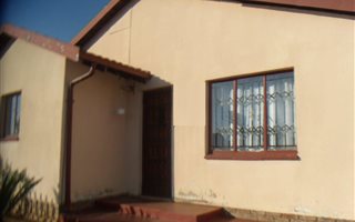3 Bedroom House in Tsakane