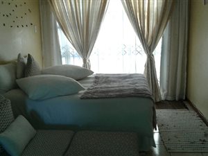 Bachelor apartment in King Williams Town