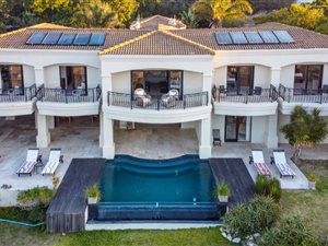 5 Bed House in Wilderness