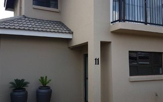 3 Bedroom Townhouse in Shellyvale