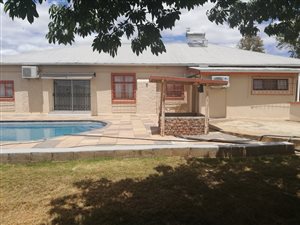 18 Bed House in Kirkwood