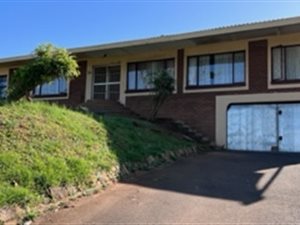4 Bed House in Sea View
