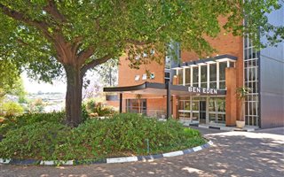 2 Bedroom Apartment in Benmore Gardens