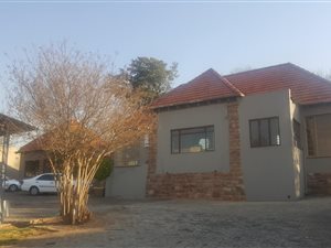 650 m² Commercial space in Northcliff