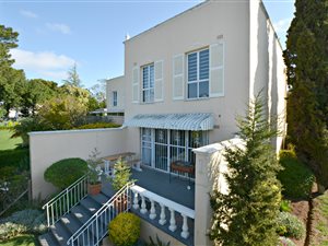 3 Bed Townhouse in Durbanville Hills